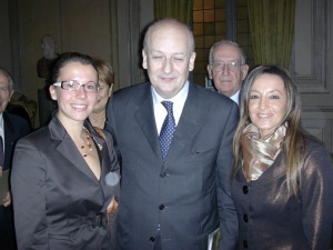 Il Ministro della Cultura Bondi con Maria e Mina